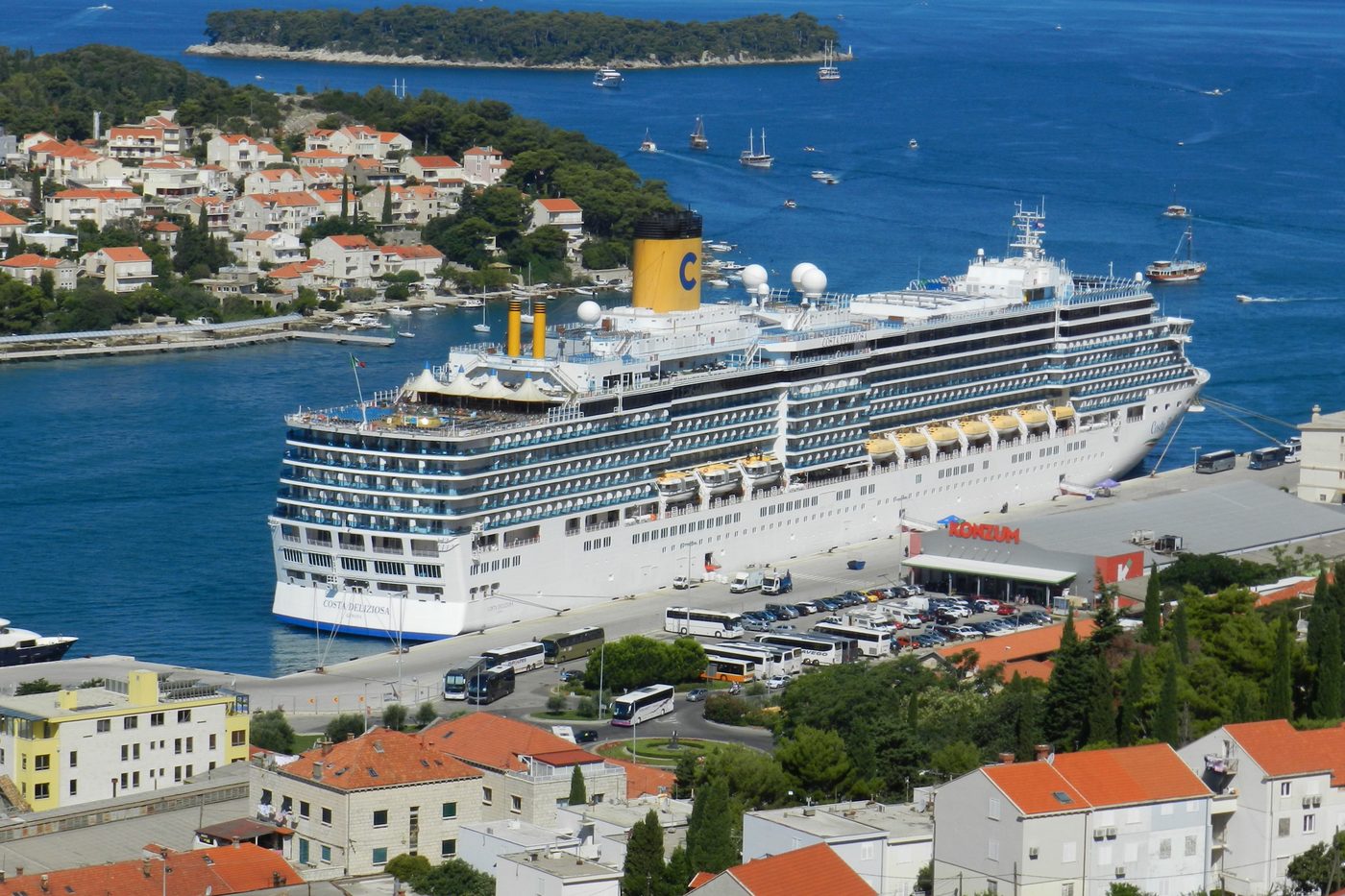 Costa Deliziosa docked at the Gruž quay in Dubrovnik